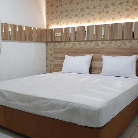 Omah Seroja Hotel Semarang Zewnętrze zdjęcie